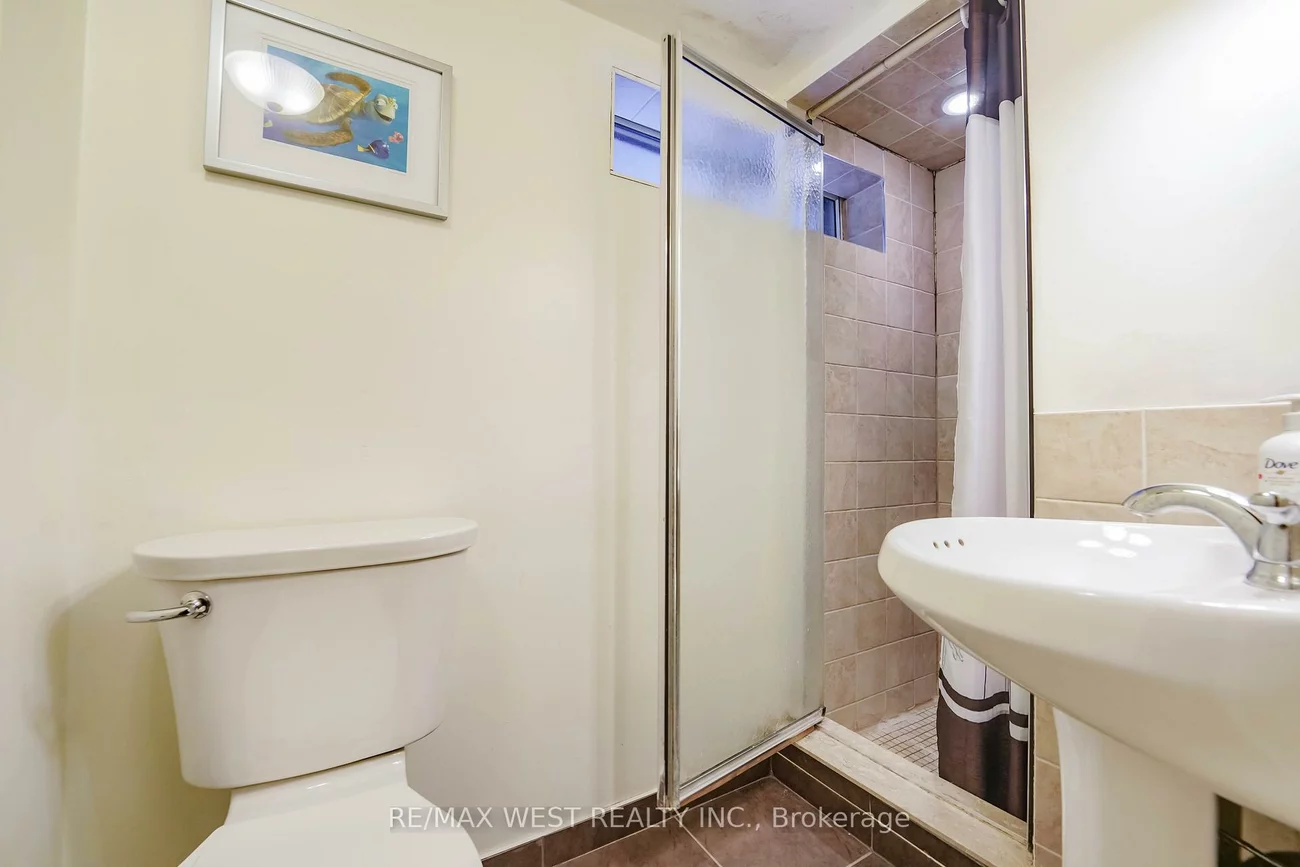 73, Chambers, Weston-Pellam Park, Toronto