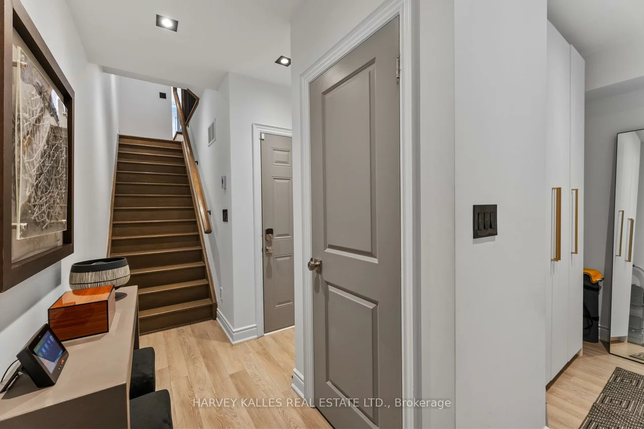 80, Daisy, Long Branch, Toronto