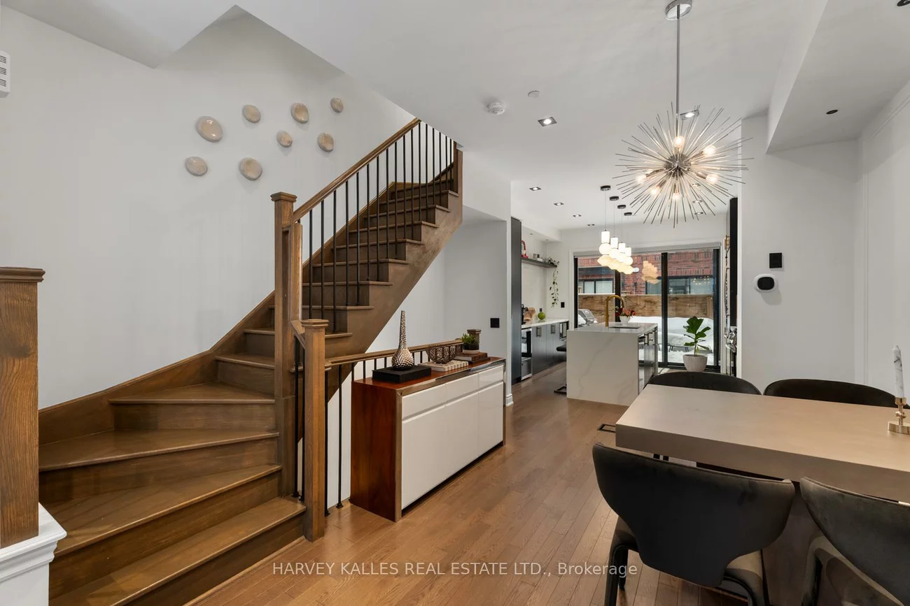 80, Daisy, Long Branch, Toronto