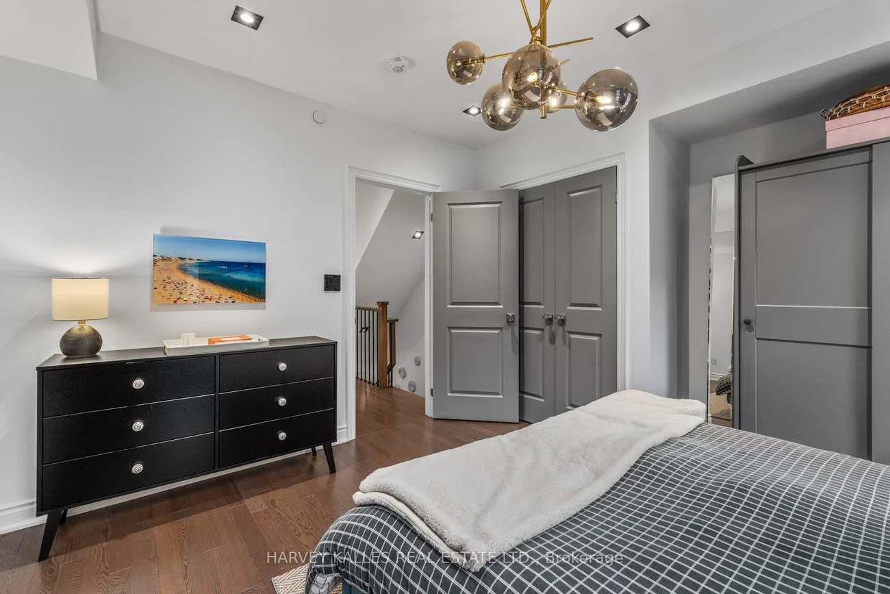 80, Daisy, Long Branch, Toronto