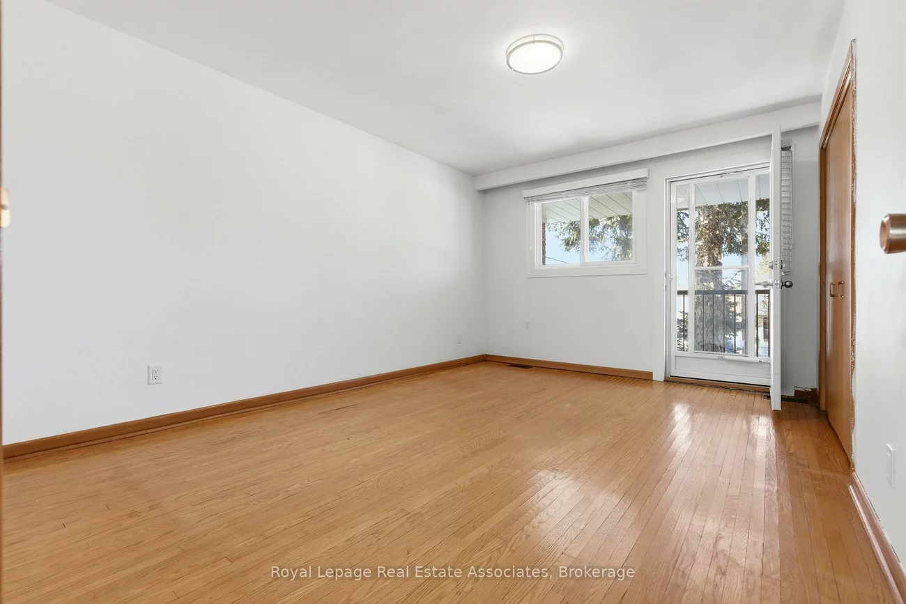 117, Harding, Brookhaven-Amesbury, Toronto