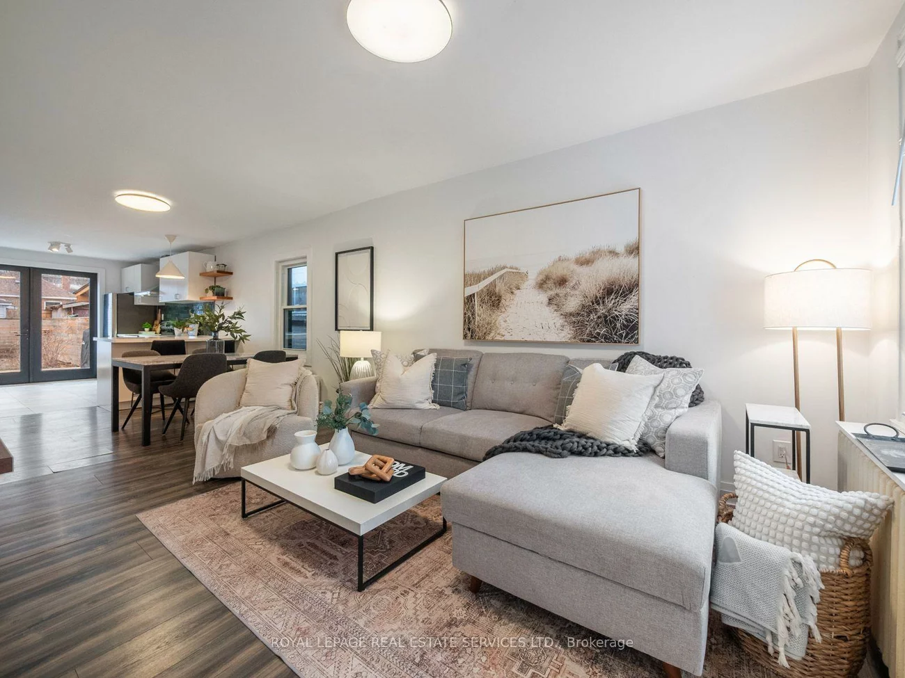 74, Chryessa, Rockcliffe-Smythe, Toronto