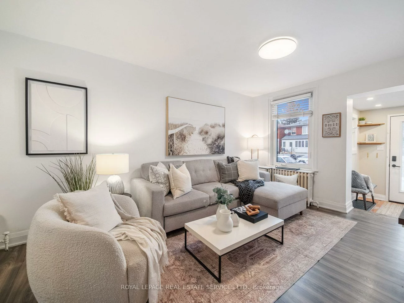 74, Chryessa, Rockcliffe-Smythe, Toronto