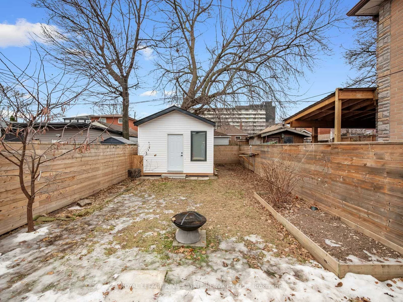 74, Chryessa, Rockcliffe-Smythe, Toronto