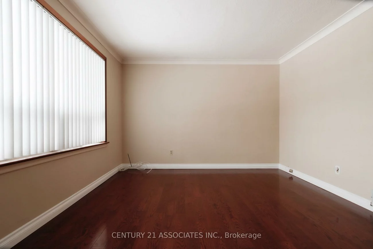 421, Lanor, Alderwood, Toronto