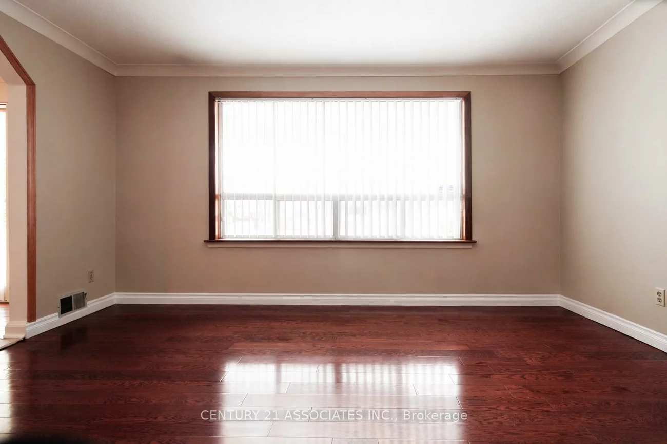 421, Lanor, Alderwood, Toronto