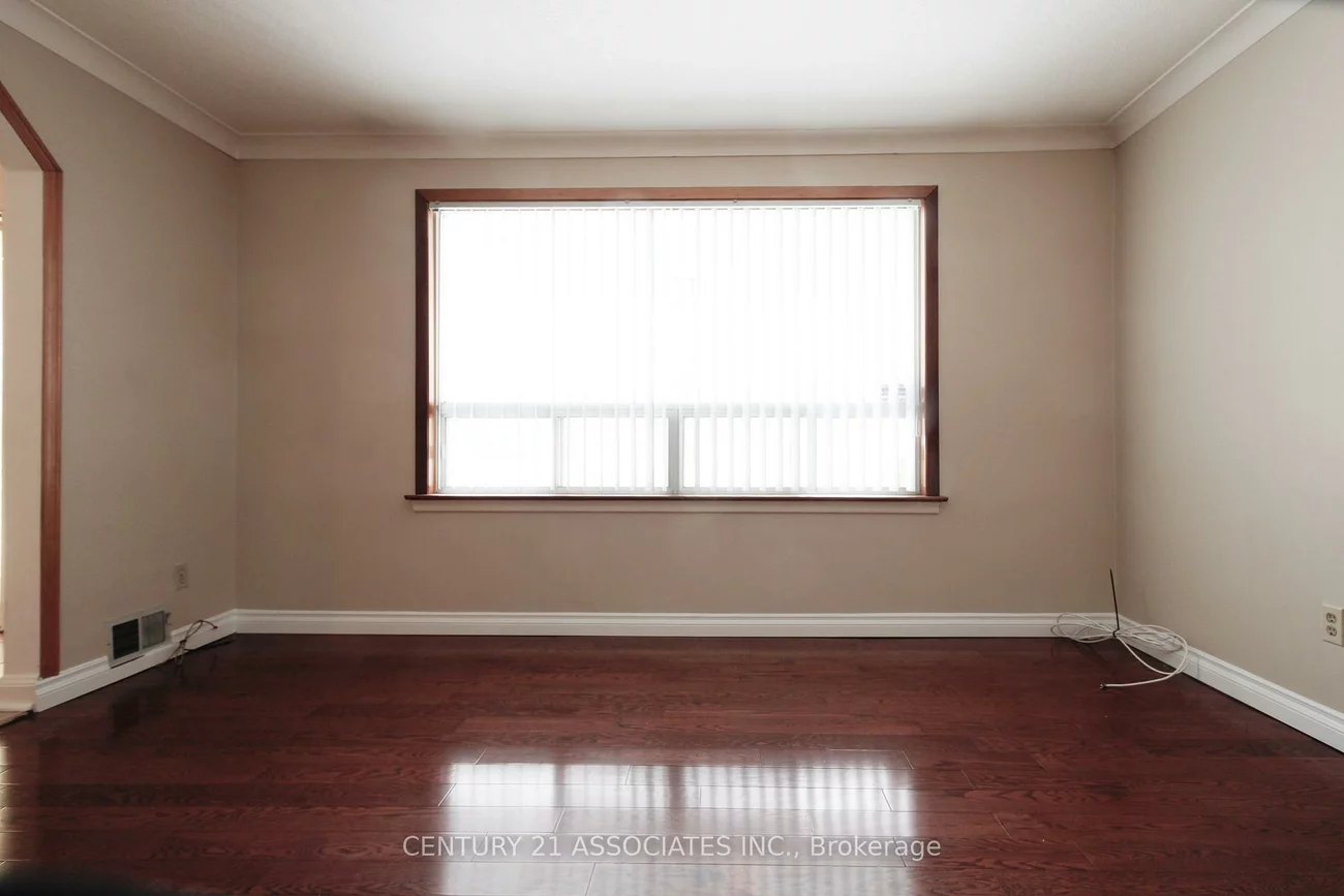 421, Lanor, Alderwood, Toronto