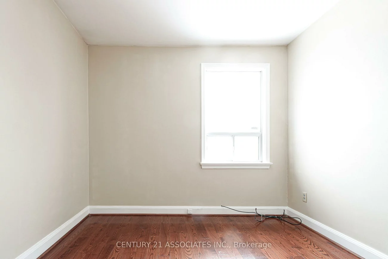 421, Lanor, Alderwood, Toronto