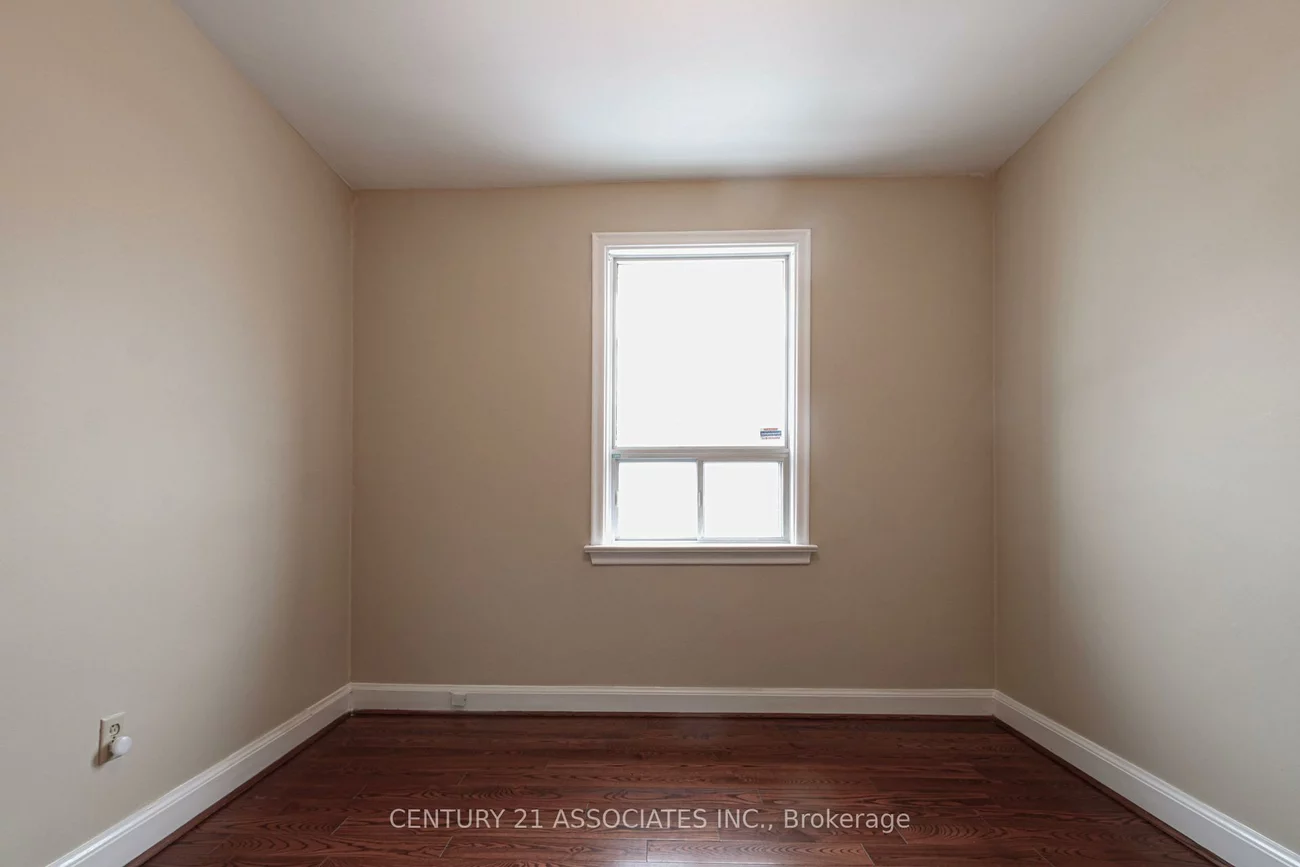 421, Lanor, Alderwood, Toronto