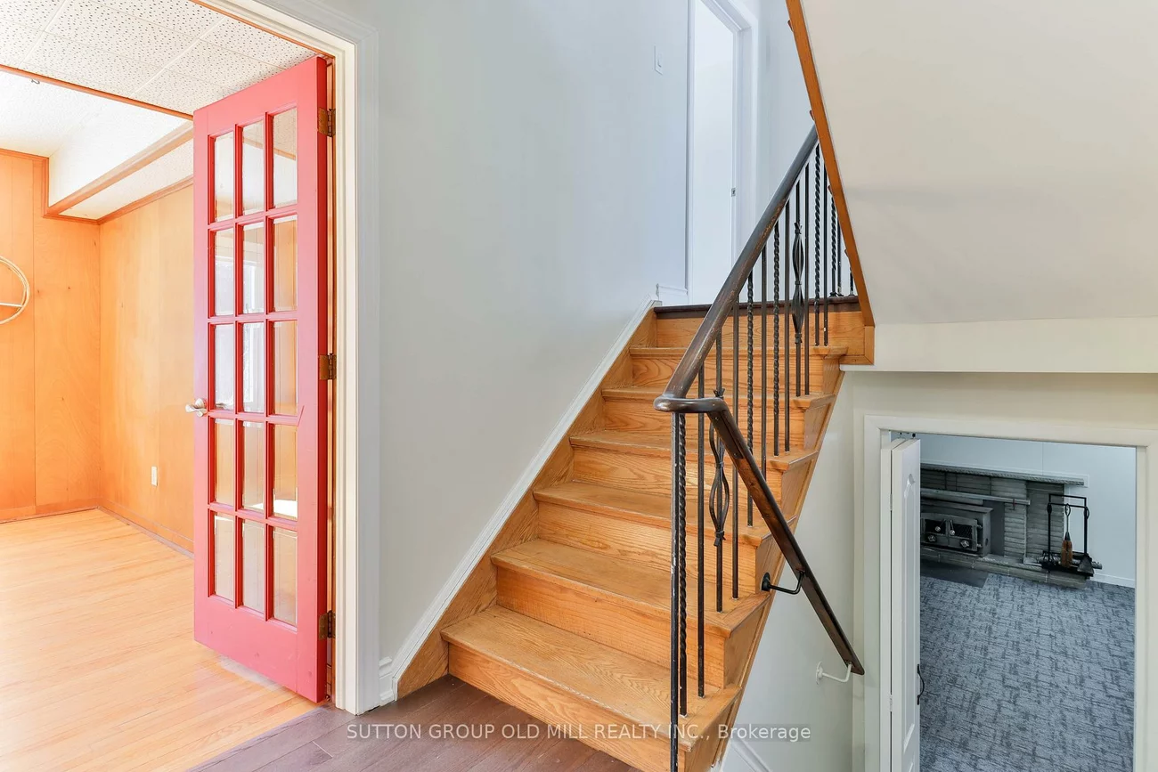 15, Manorhampton, Willowridge-Martingrove-Richview, Toronto