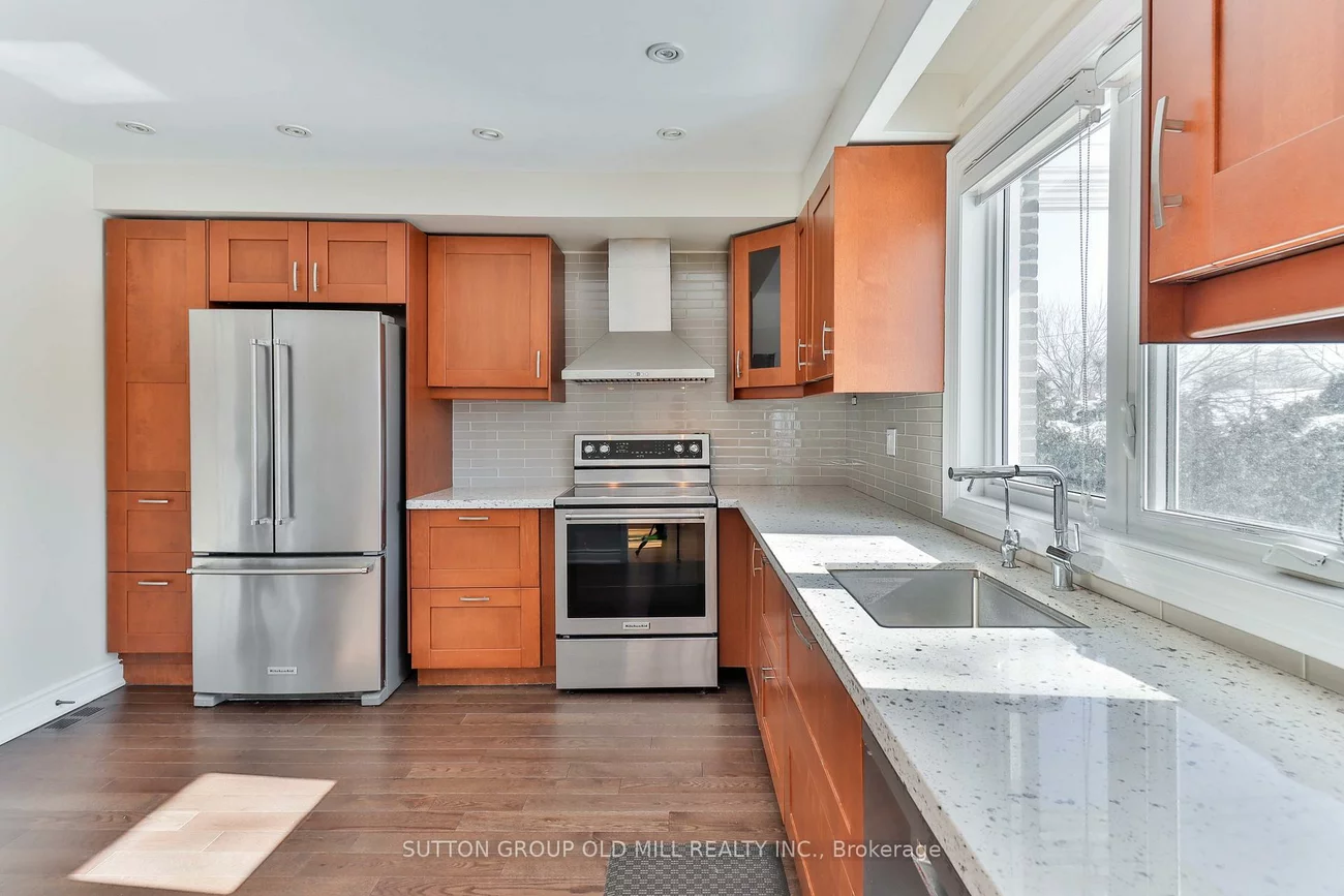 15, Manorhampton, Willowridge-Martingrove-Richview, Toronto