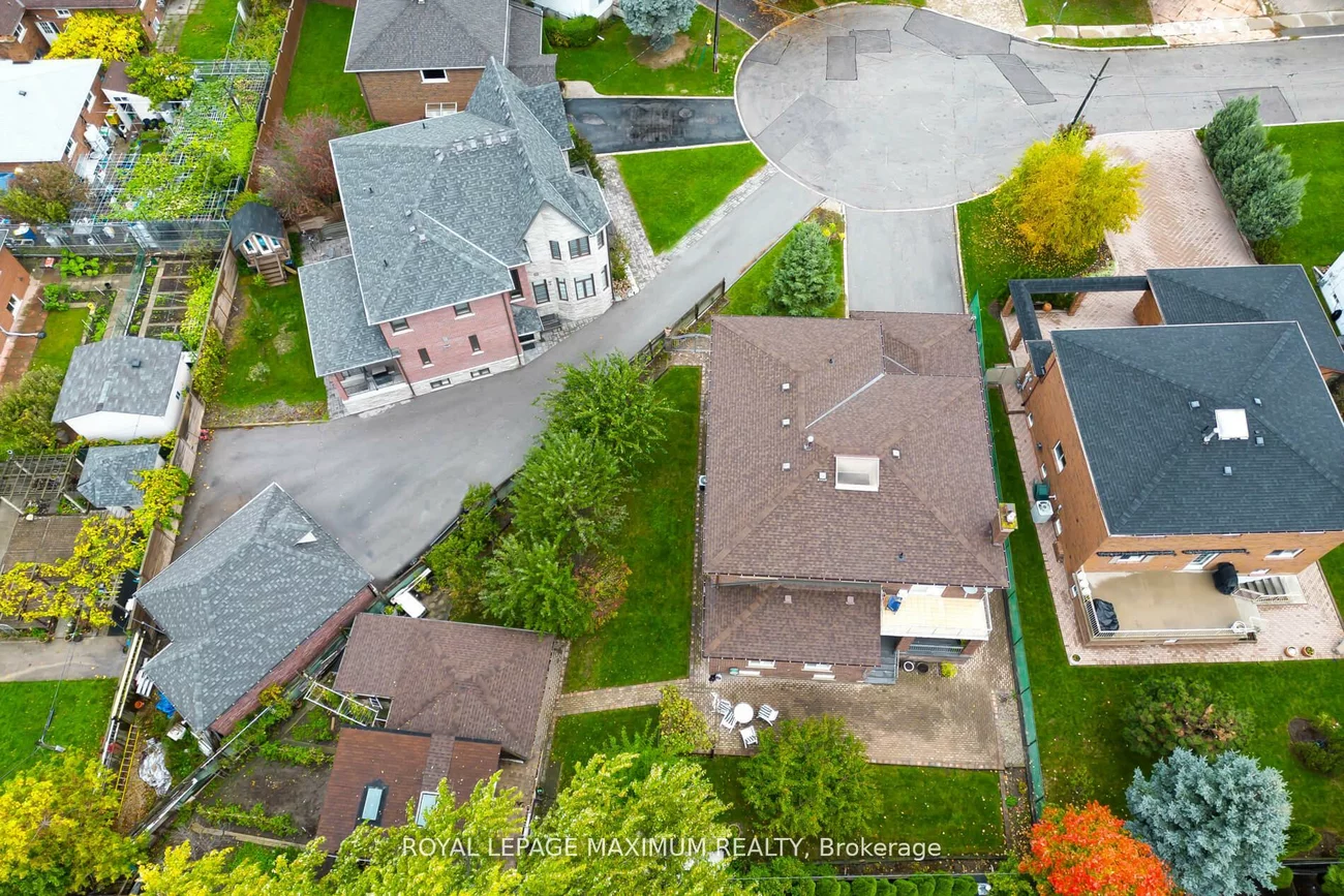 119, Glen Long, Yorkdale-Glen Park, Toronto