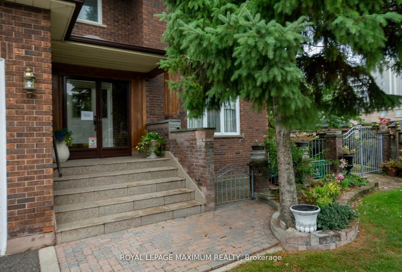 119, Glen Long, Yorkdale-Glen Park, Toronto