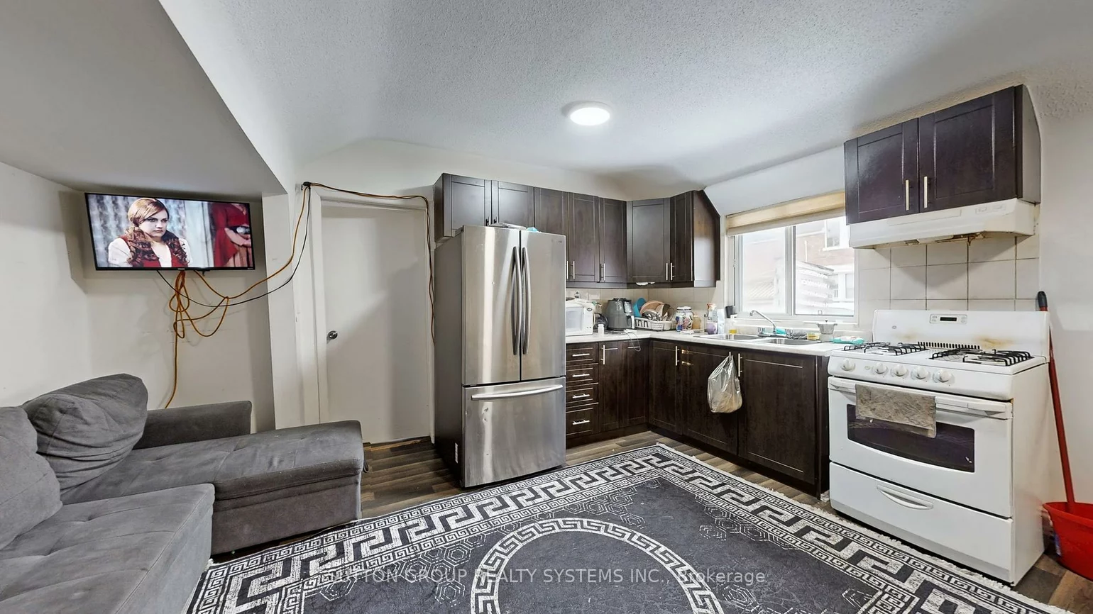 337, Perth, Dovercourt-Wallace Emerson-Junction, Toronto