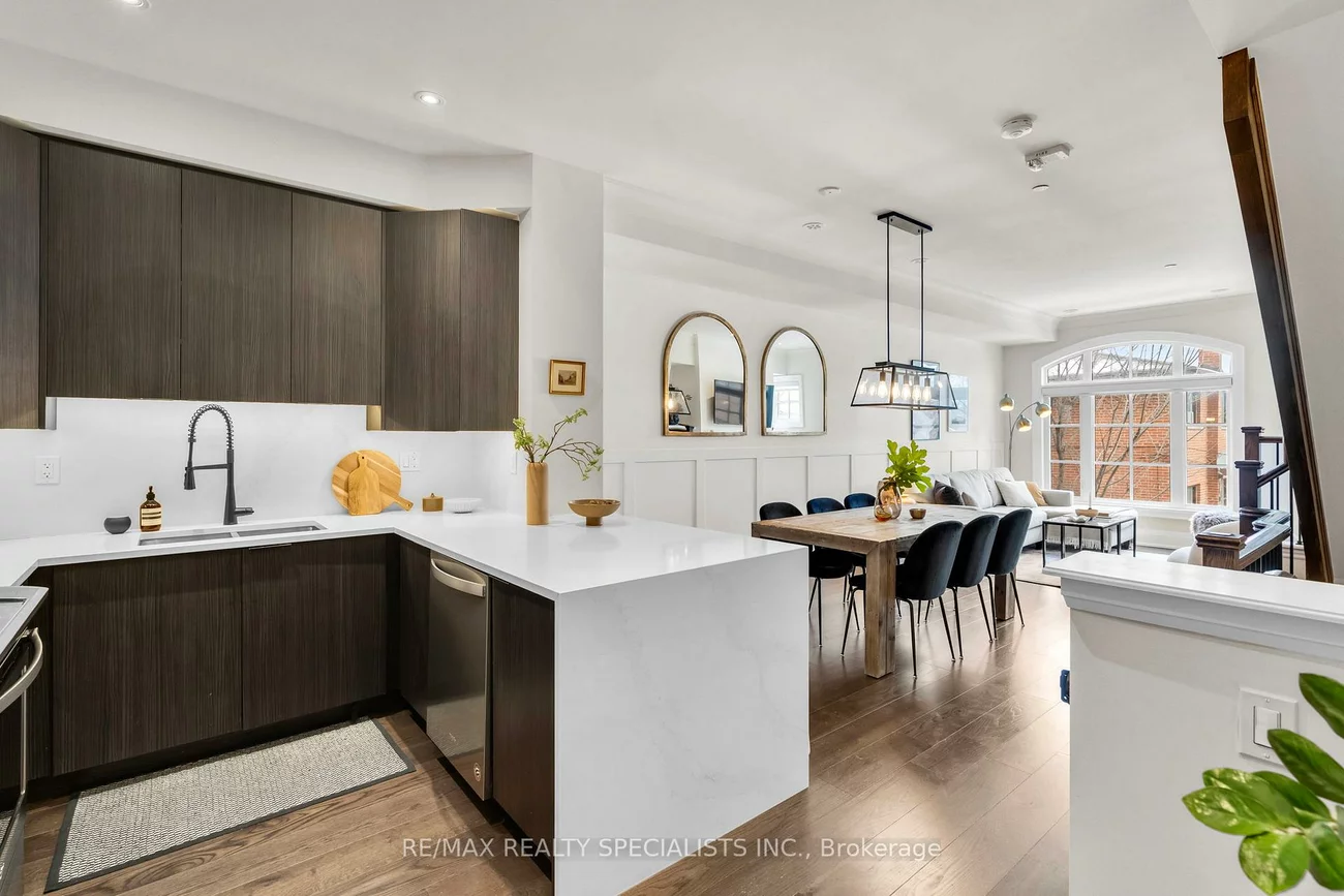 71, Elder, Long Branch, Toronto