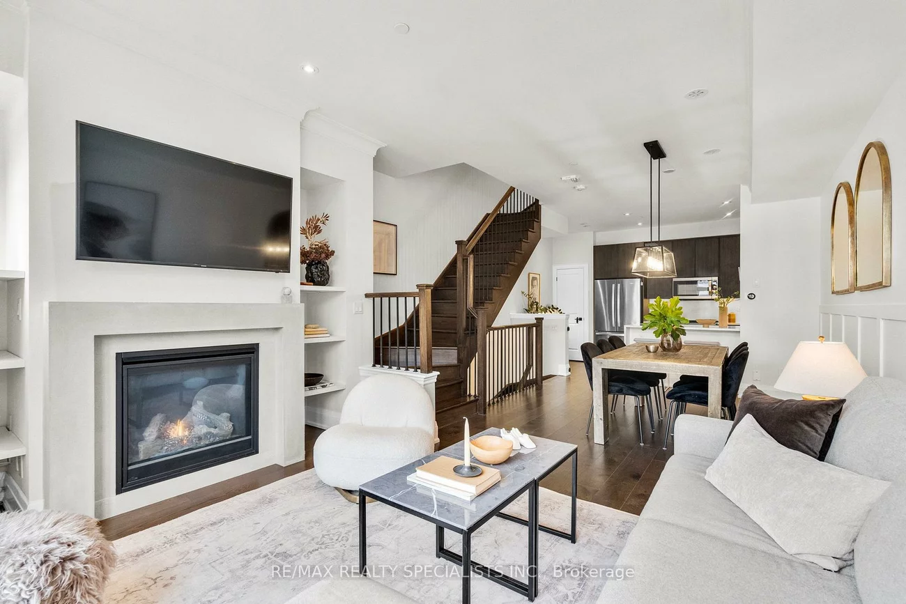 71, Elder, Long Branch, Toronto