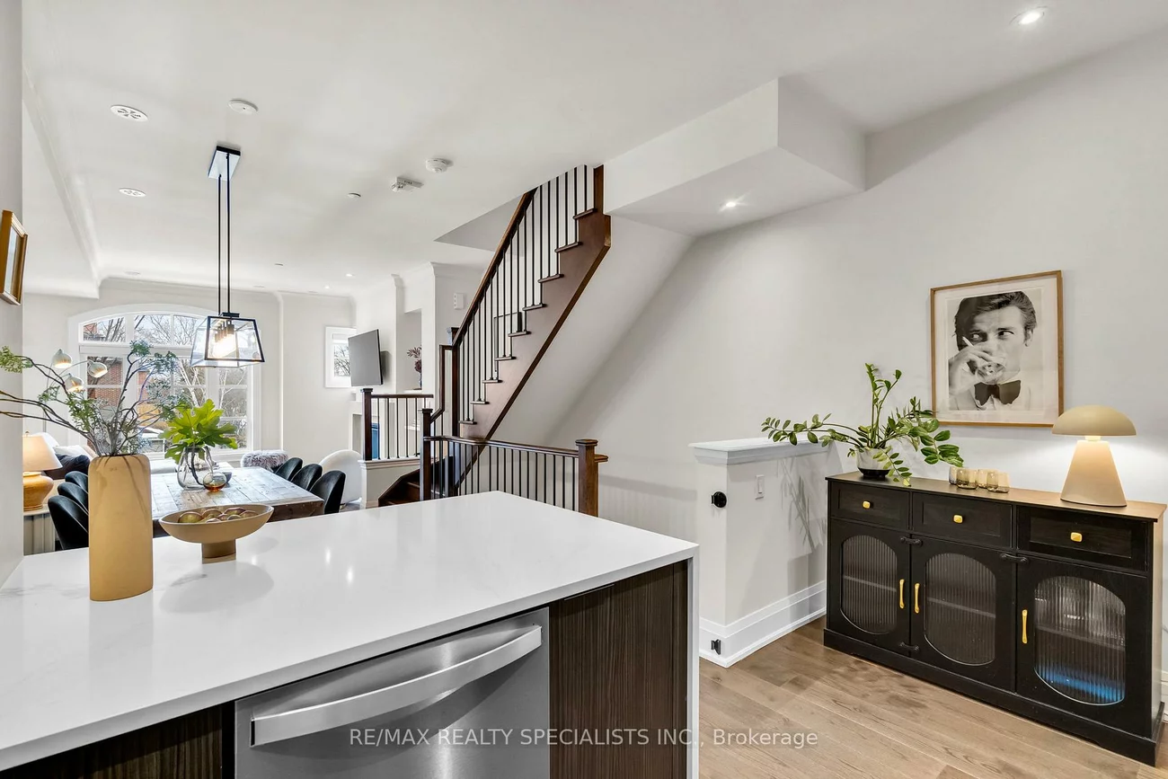 71, Elder, Long Branch, Toronto