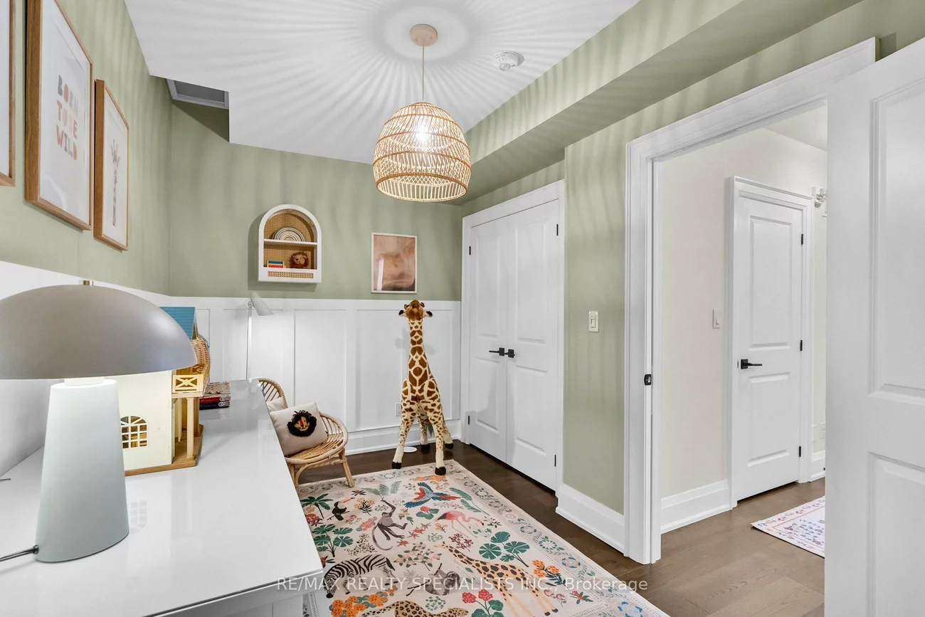 71, Elder, Long Branch, Toronto