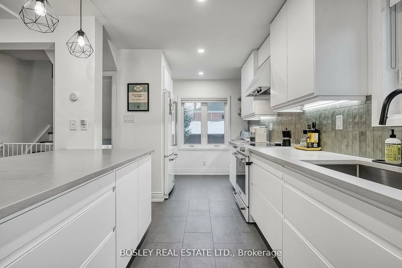 29, Patika, Weston, Toronto