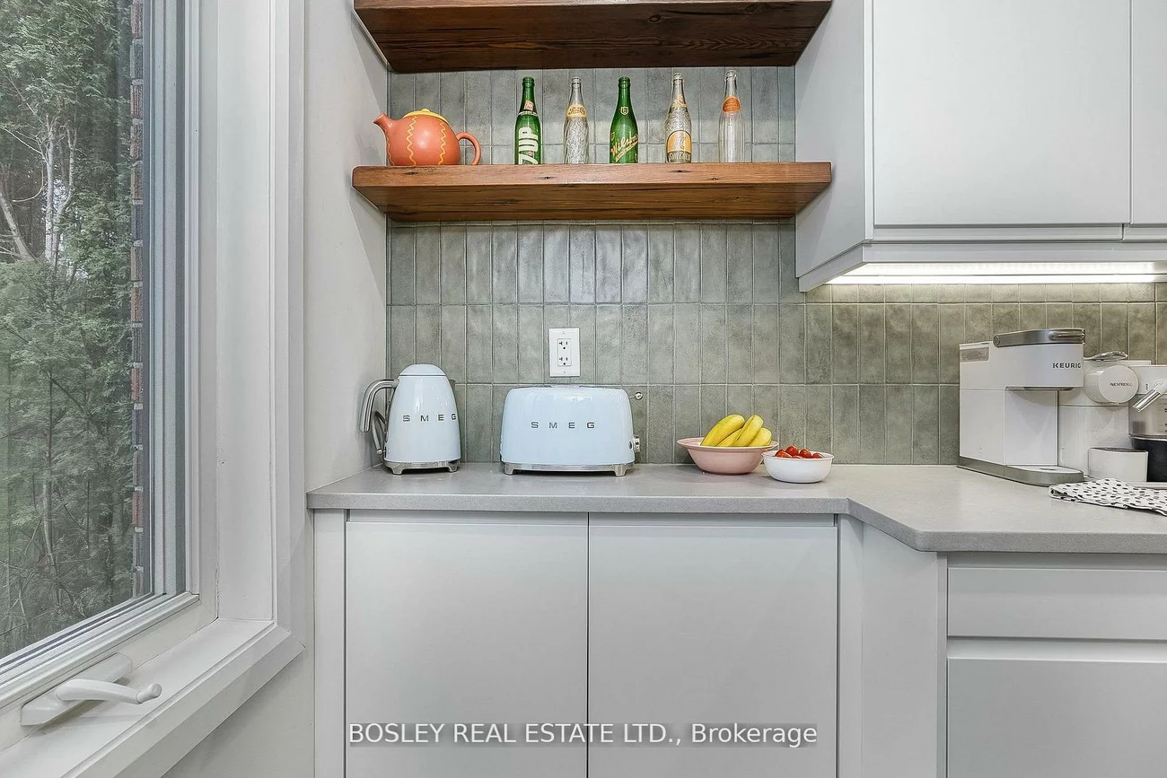 29, Patika, Weston, Toronto