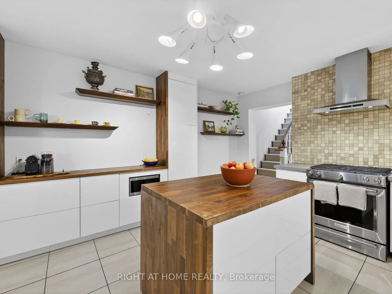 355, Caledonia, Caledonia-Fairbank, Toronto