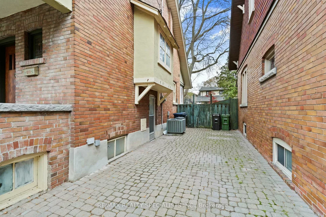 15, Eastbourne, Mimico, Toronto