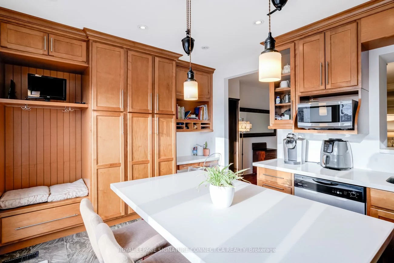 158, McRoberts, Corso Italia-Davenport, Toronto