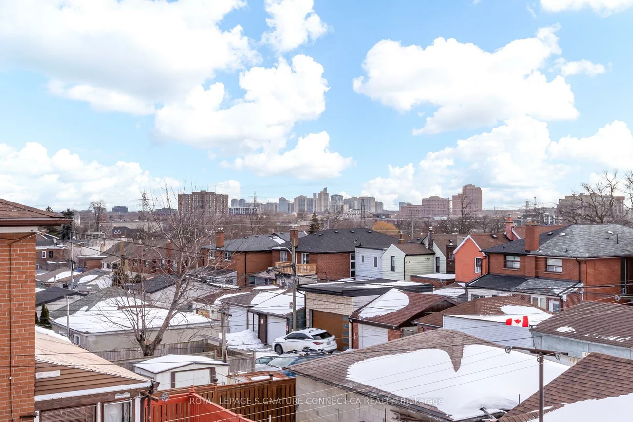 158, McRoberts, Corso Italia-Davenport, Toronto