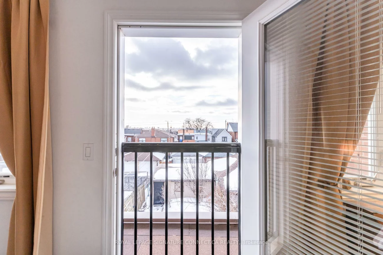 158, McRoberts, Corso Italia-Davenport, Toronto