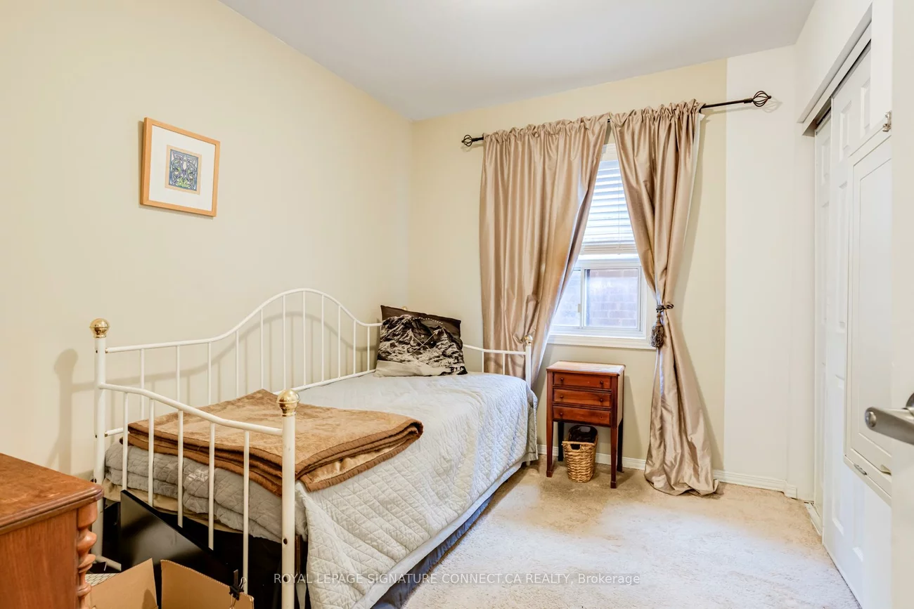 158, McRoberts, Corso Italia-Davenport, Toronto