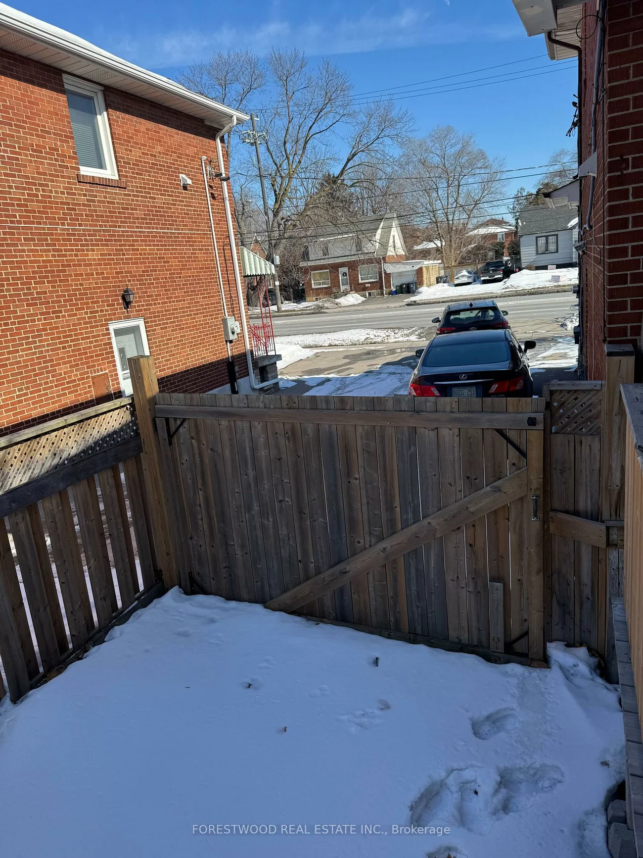 2566, Keele, Maple Leaf, Toronto