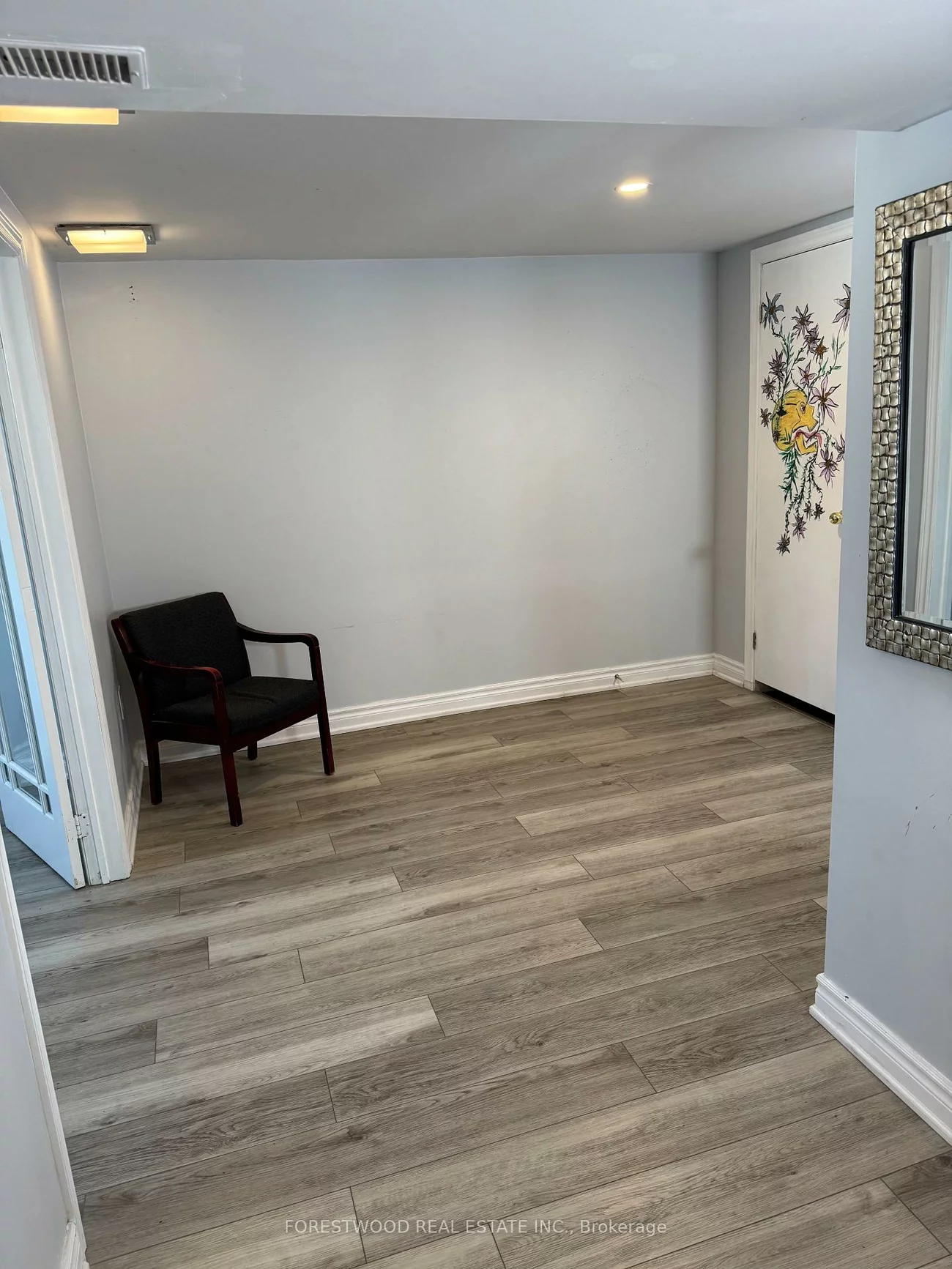 2566, Keele, Maple Leaf, Toronto