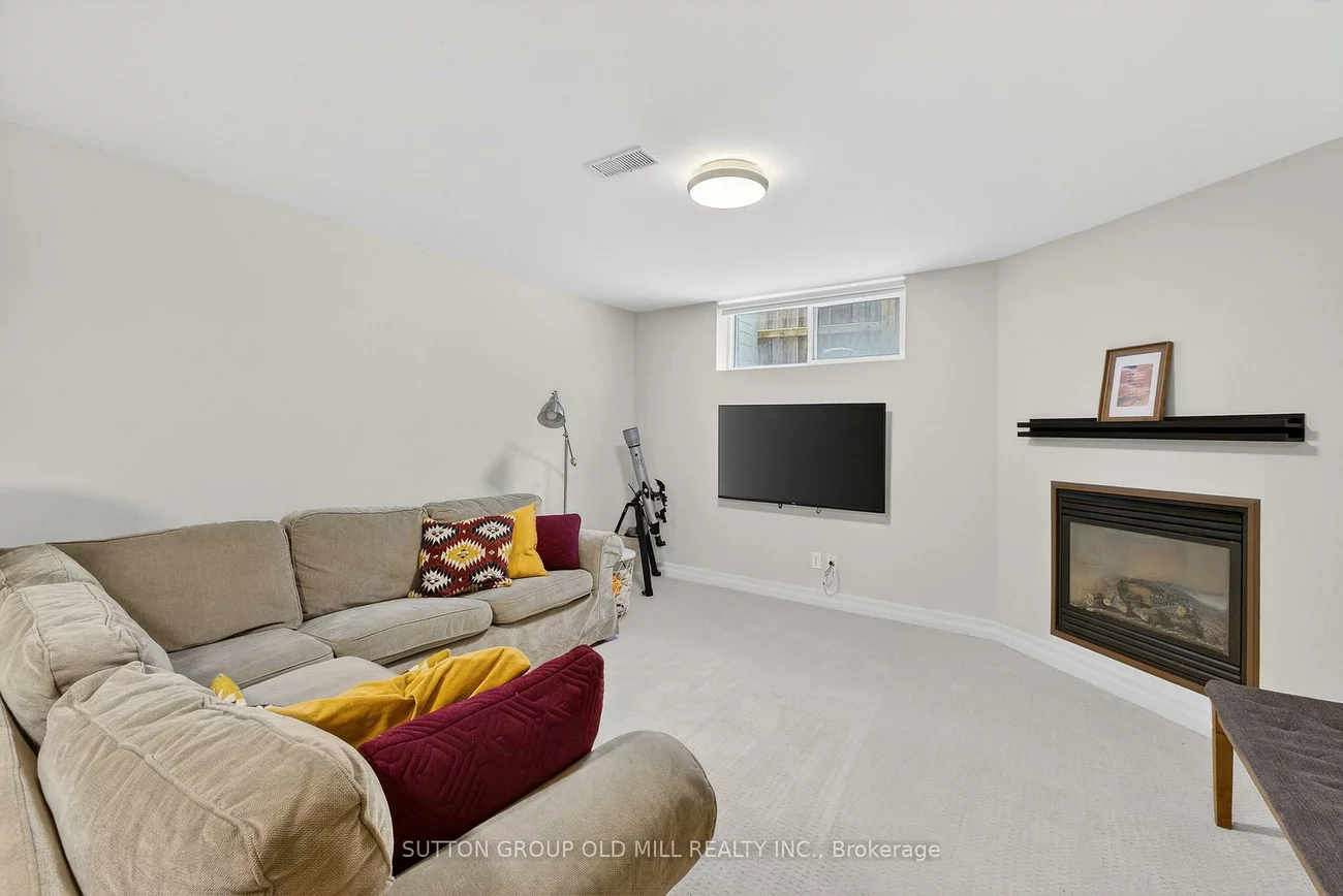 16, Brook Tree, Willowridge-Martingrove-Richview, Toronto