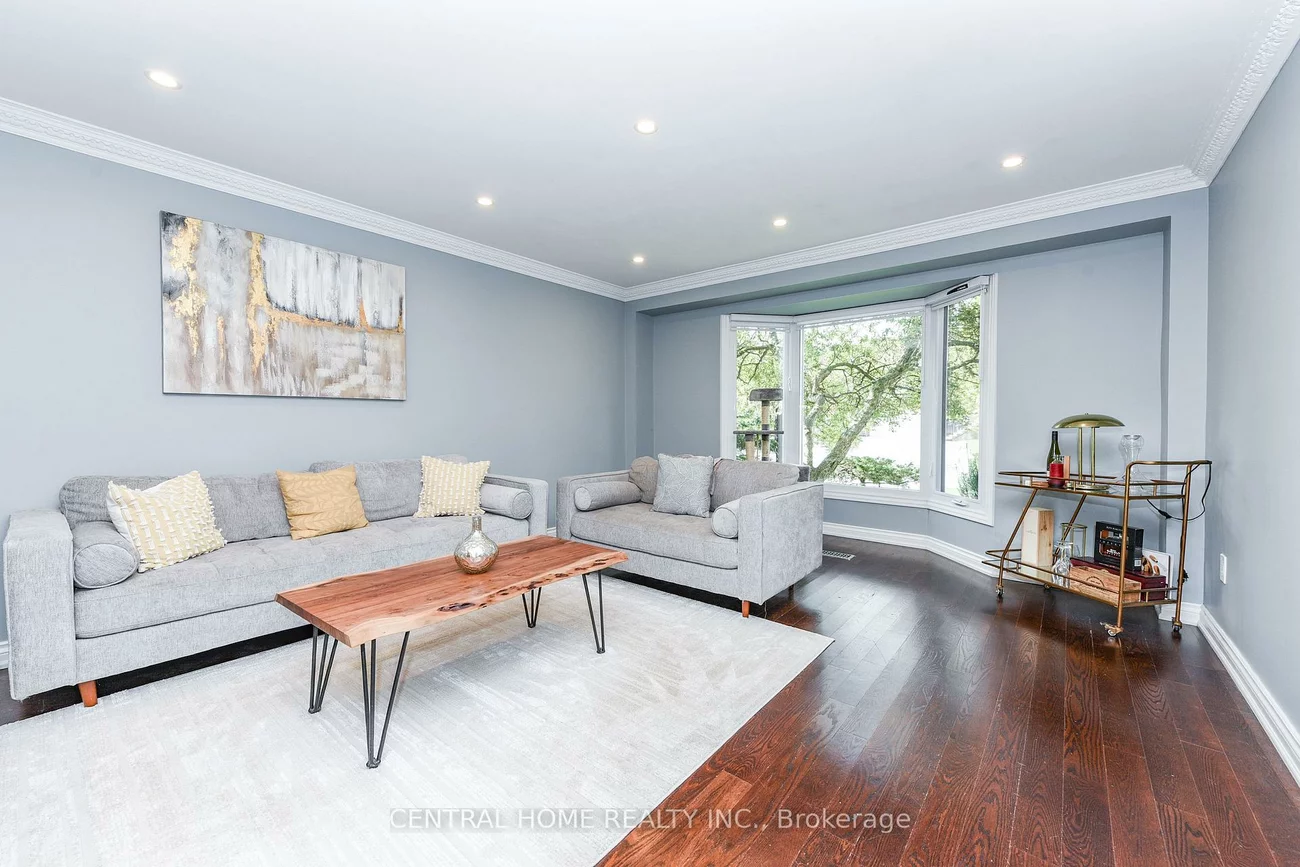 4, Robaldon, Edenbridge-Humber Valley, Toronto