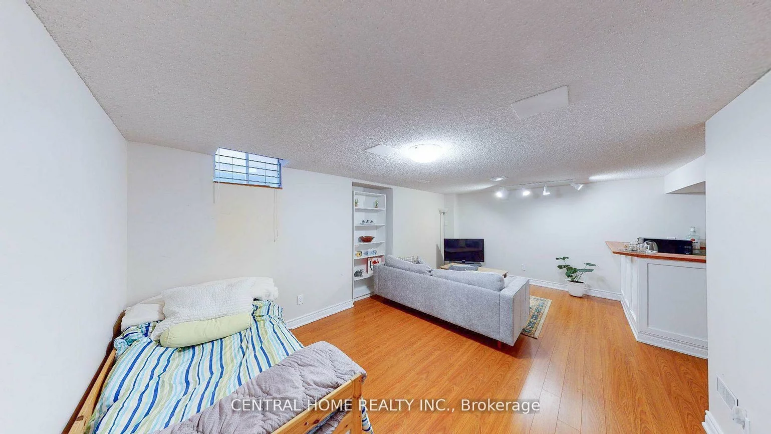 4, Robaldon, Edenbridge-Humber Valley, Toronto