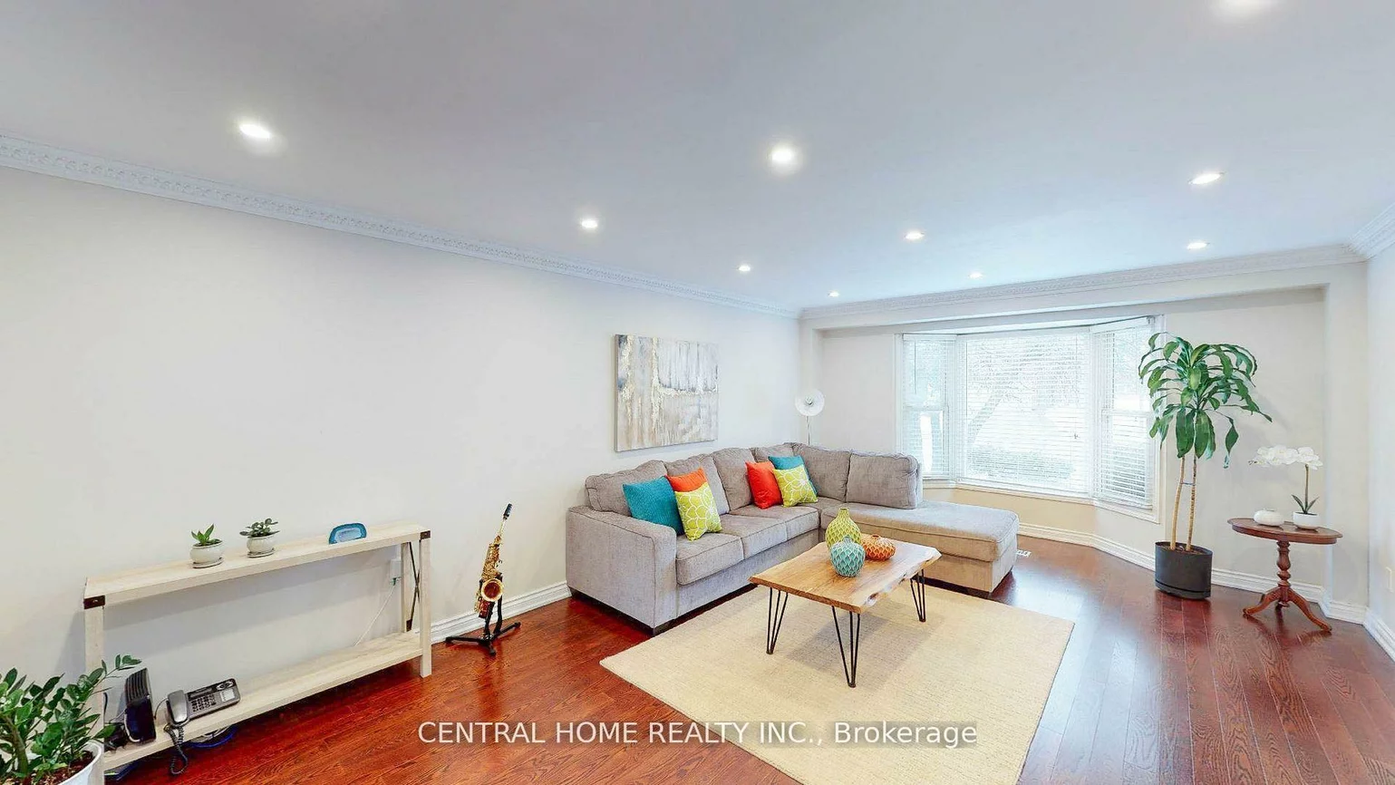 4, Robaldon, Edenbridge-Humber Valley, Toronto