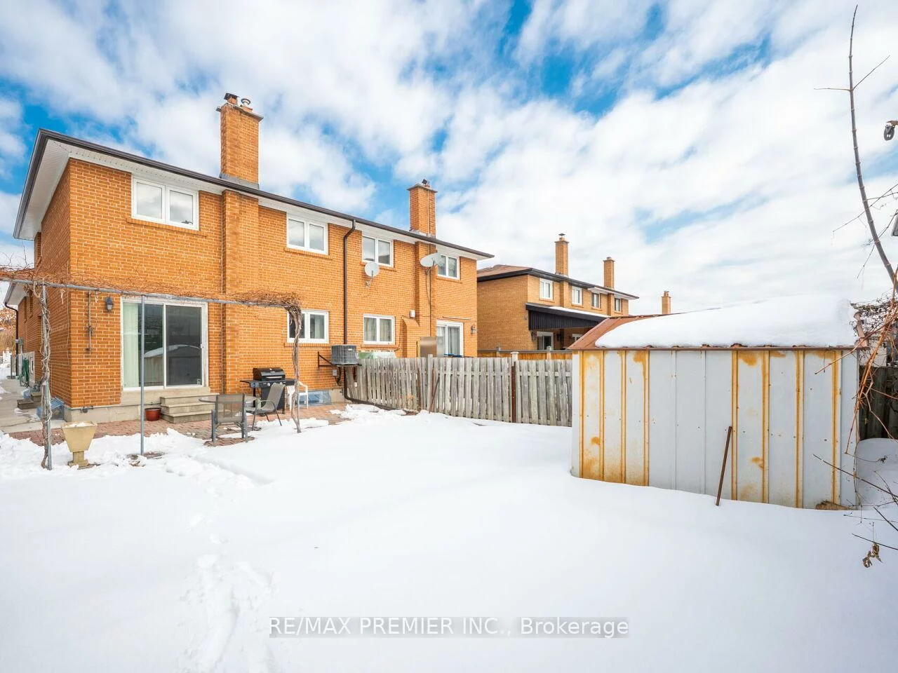 17, Cabana, Humber Summit, Toronto