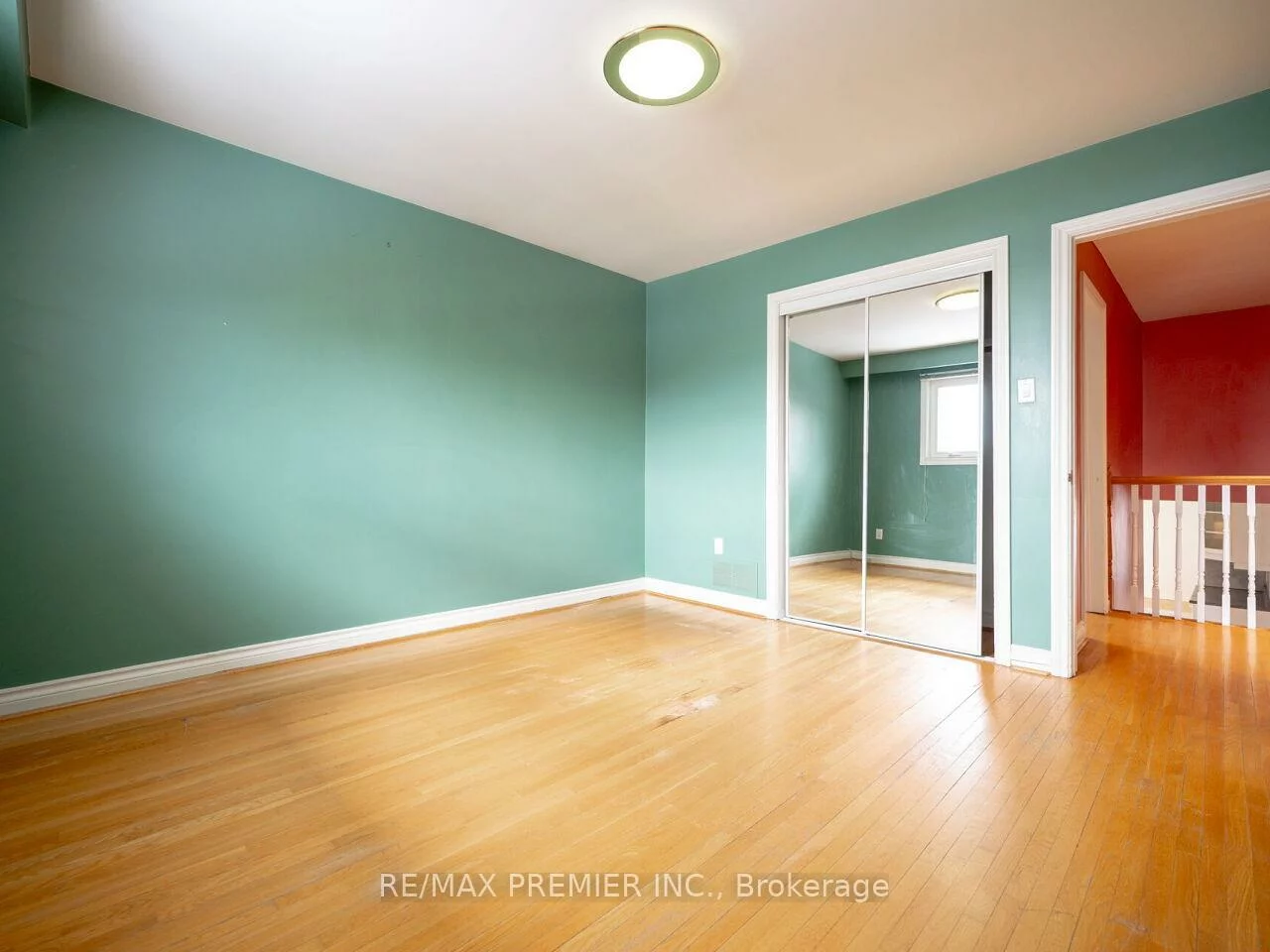 17, Cabana, Humber Summit, Toronto