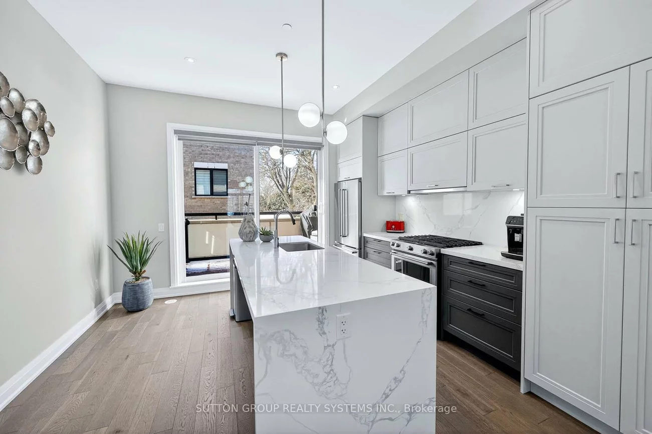 1126A, Islington, Islington-City Centre West, Toronto