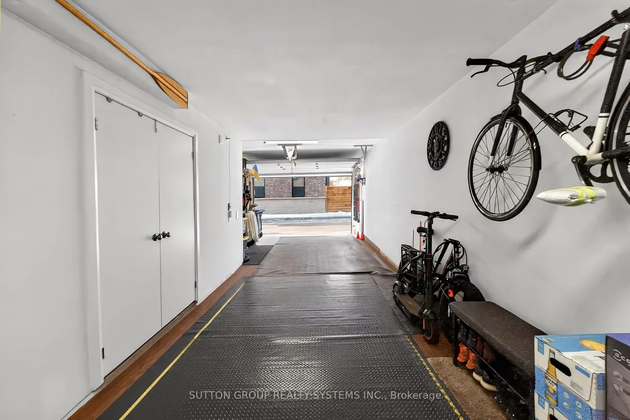 1126A, Islington, Islington-City Centre West, Toronto