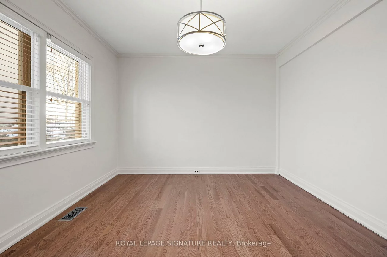 28, Eagle, Stonegate-Queensway, Toronto