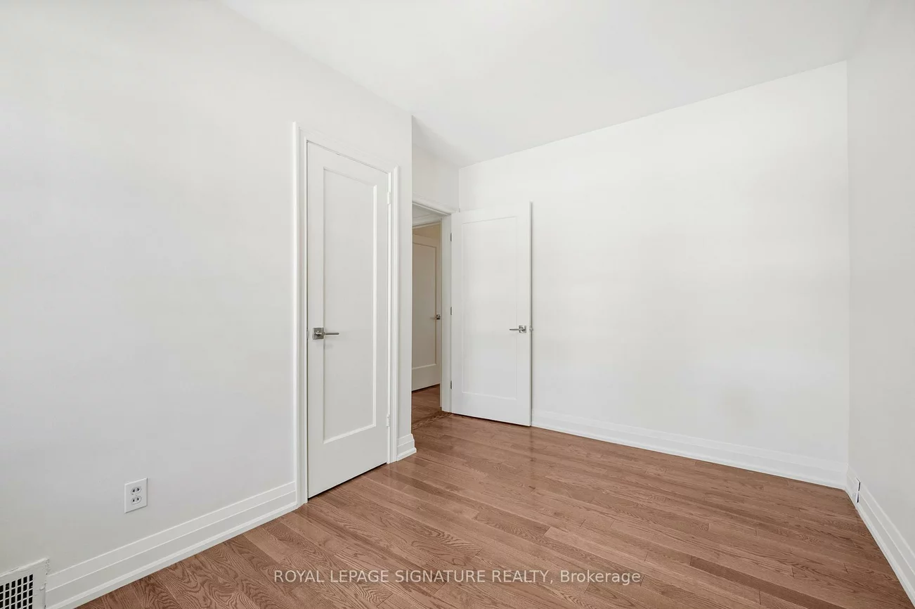 28, Eagle, Stonegate-Queensway, Toronto