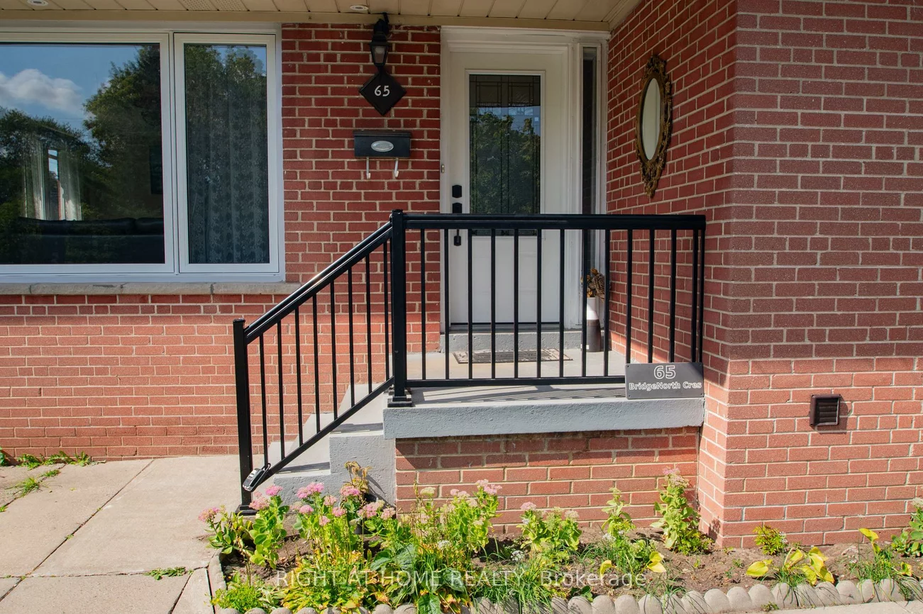 65, Bridgenorth, Thistletown-Beaumonde Heights, Toronto