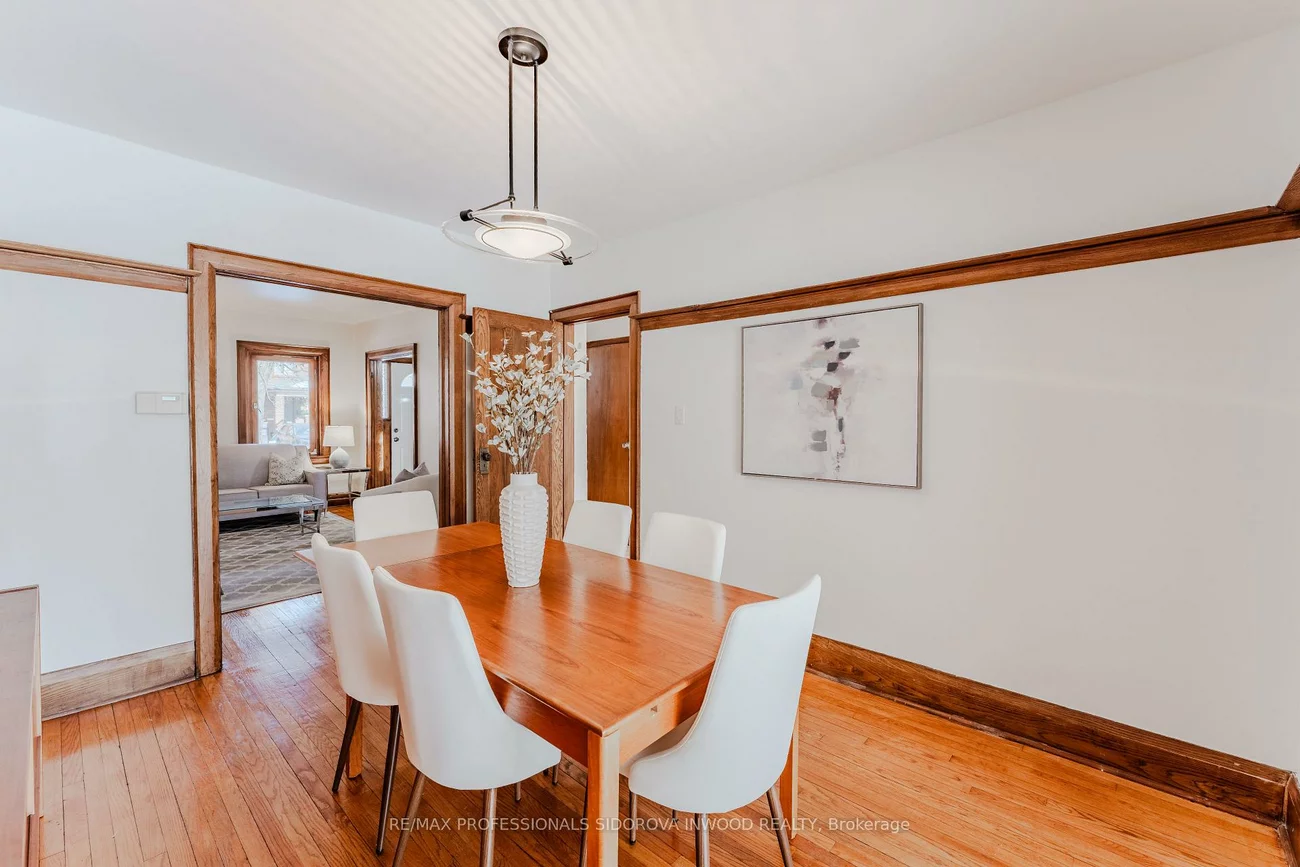 44, Thornhill, Lambton Baby Point, Toronto