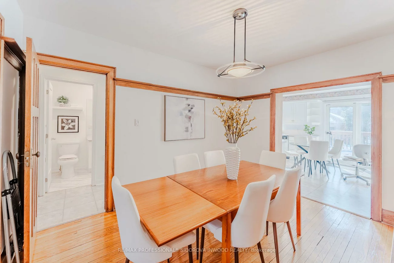 44, Thornhill, Lambton Baby Point, Toronto