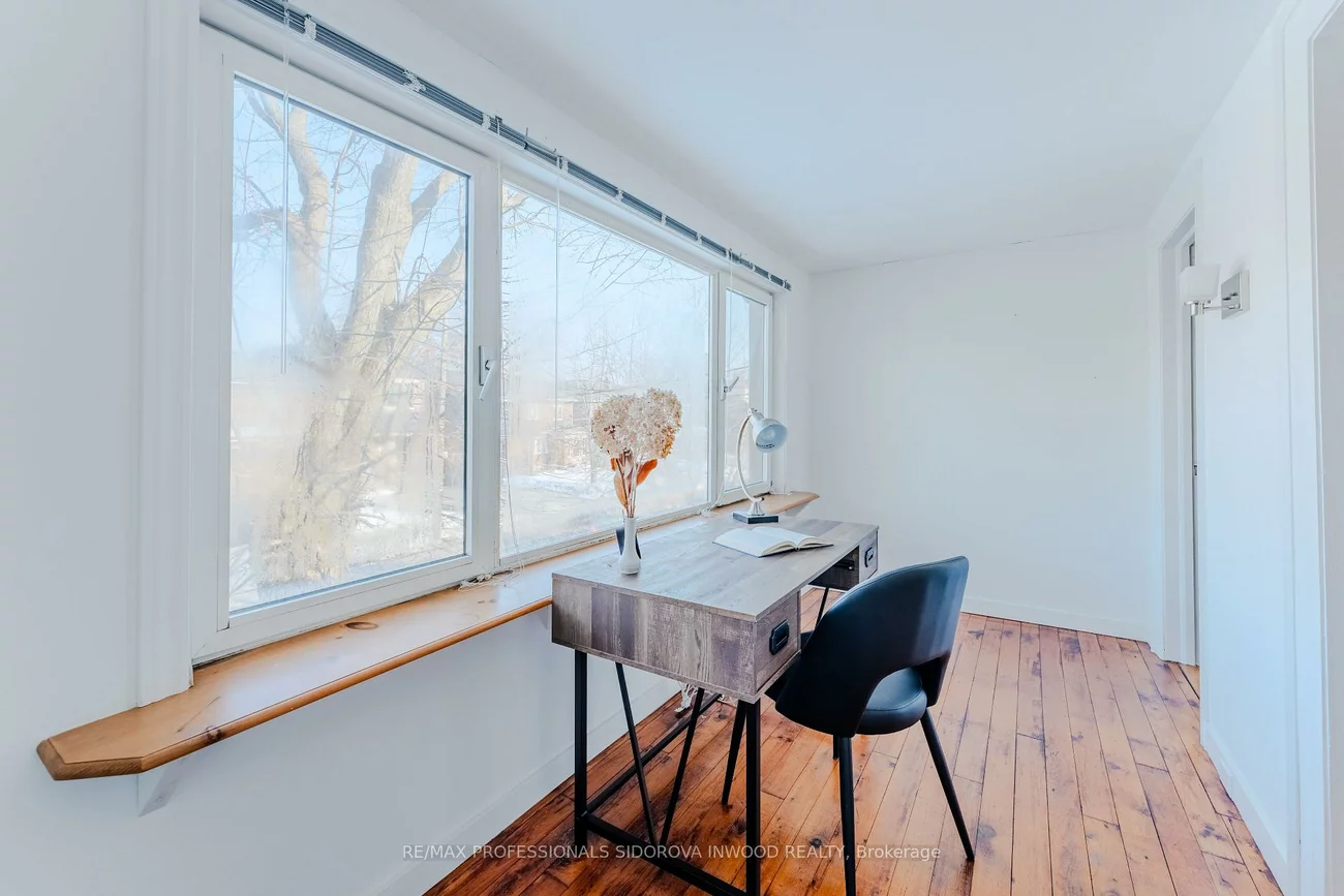 44, Thornhill, Lambton Baby Point, Toronto