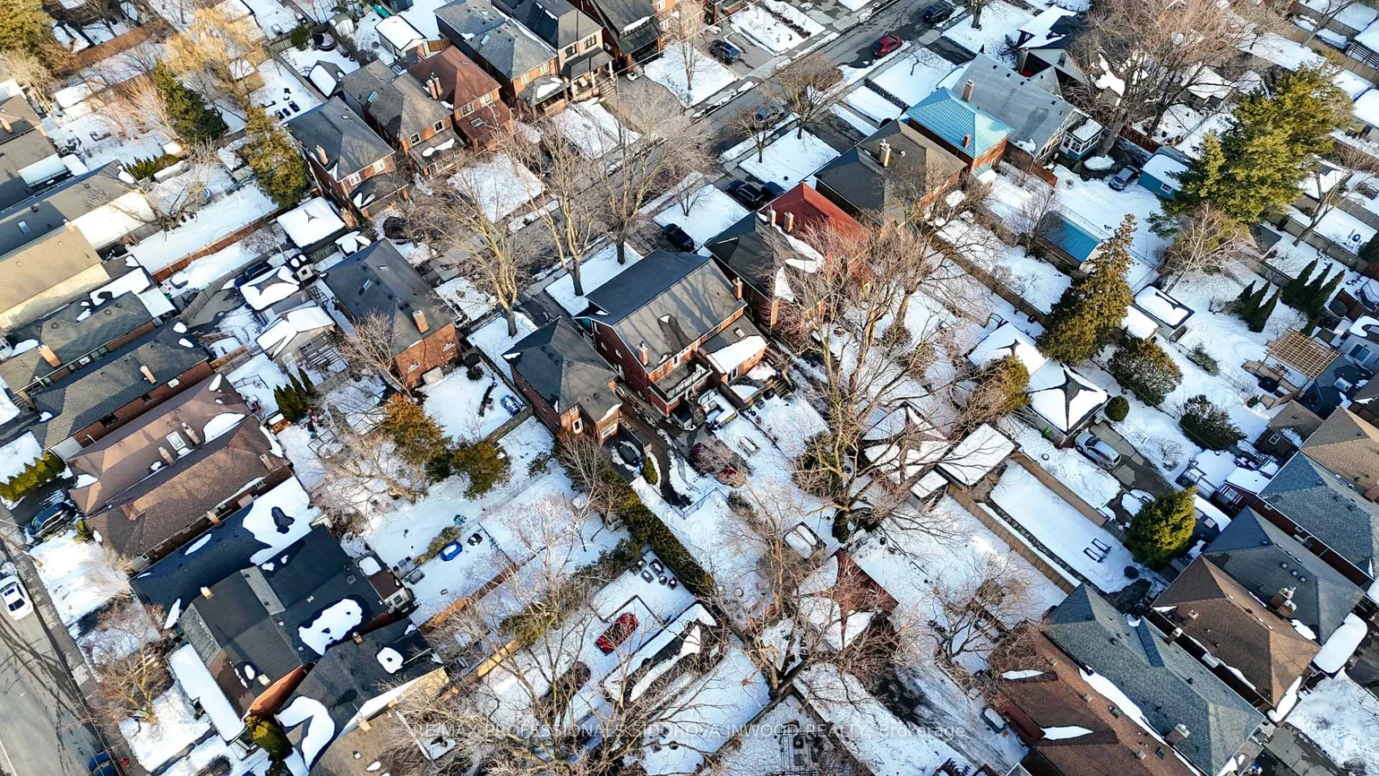 44, Thornhill, Lambton Baby Point, Toronto