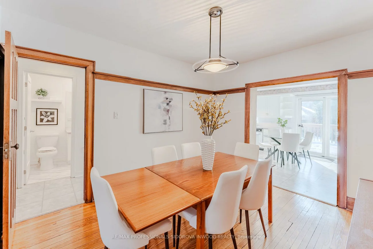 44, Thornhill, Lambton Baby Point, Toronto