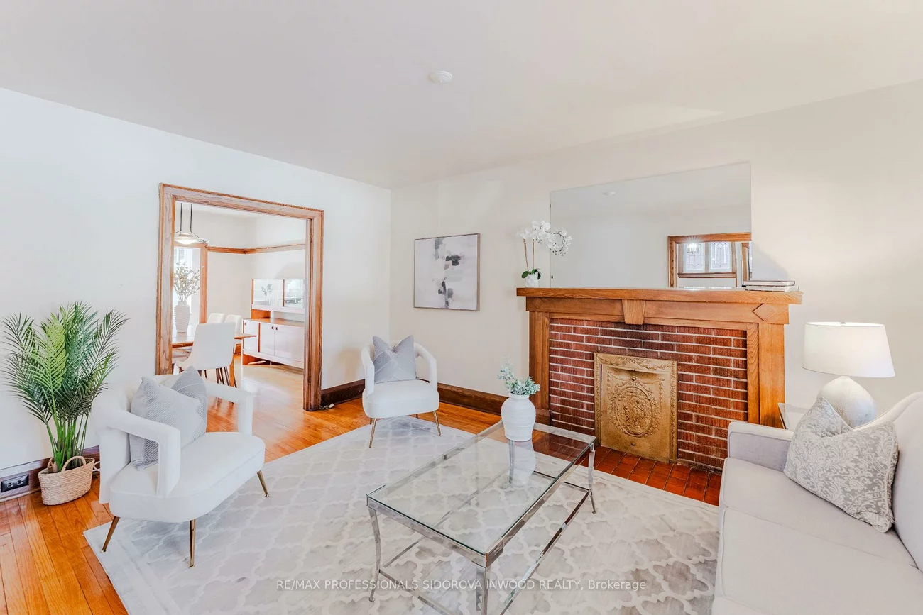 44, Thornhill, Lambton Baby Point, Toronto