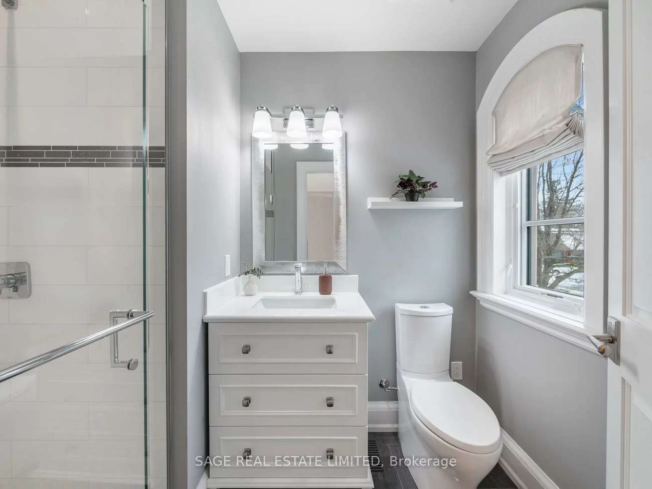 925, Royal York, Stonegate-Queensway, Toronto